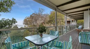 Herons Rise - Ferienhaus mit Blick auf das Wasser und Bootsanlegestelle - Image 3