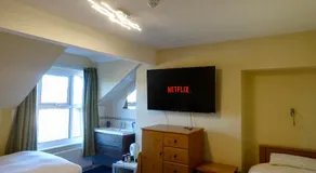 Abinger Guest House - Image 2