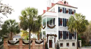 Sunset Serenity!!-Tropical Waterfront Oasis-Huge Private Patio-10Min to KingSt & Beaches - Image 3
