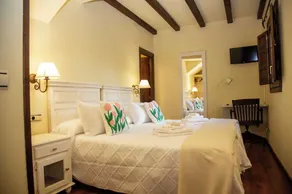 El Valle Hotel Rural - Image 2