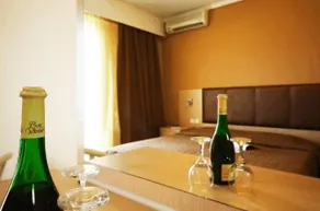 Orpheus Hotel - Image 5