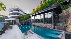 Phoenix Fairyland Hot Springs Hotel-best Grand Hotel l&swimming facilities-Sumptuous breakfast-only hot spring-10minute walk to the Town-free pick up - Image 3