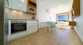 Salt Apartments Reina Sol - Image 4