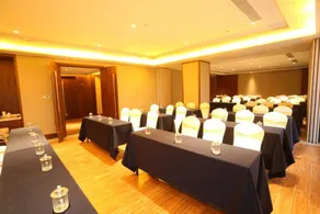 Tianxiachan Binjiang Hotel - Image 5