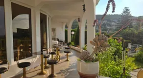 Sunrise Villa - Image 3