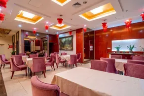 Kingdom Hotel - Image 2