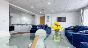 Waves Guest Suites - Image 4