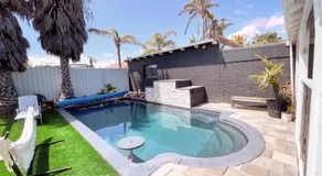 Luxe Family Retreat! Pool, Sauna, Playground, Netflix, Disney Plus - Image 4