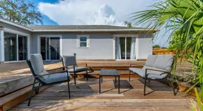 St Petes Beach House 3BR 2BA Sleeps 8 Pool Pickleball Games Grill - Image 5