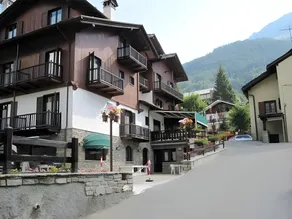 Hotel Triolet - Image 3