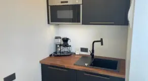 Modern accommodation close to lake and nature - Image 3