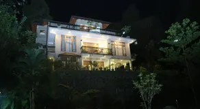 Chathu Holiday Home - Image 5