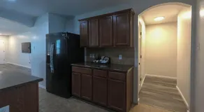 Spacious home with WiFi/AC - Image 5