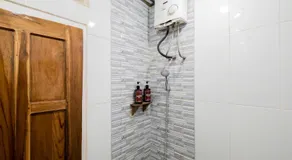 RedDoorz at Omahku Guest House Batu - Image 3