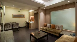 GCC Hotel and Club - Image 5