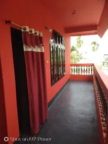 Dekapara Airport Guest House - Image 3
