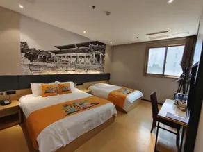 Qufu Quanyou Hotel - Image 2