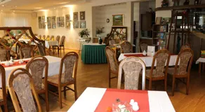 Hotel und Restaurant Karpfenschänke - Image 5