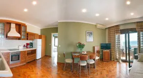 Panorama Apartments - Image 3