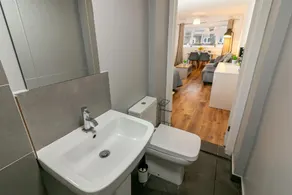 Parkview Guesthouse - Image 2