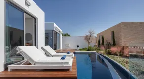 White Pearl - Image 4