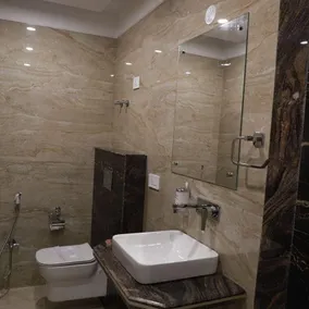 PALM BLISS INTERNATIONAL HOTEL - Image 2