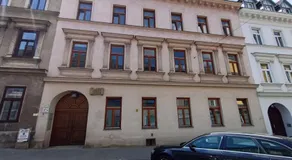 Pia's Gardenview - Image 5