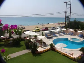 Haris Hotel Apartments and Suites - Image 4