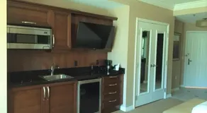 MGM Signature Condo Hotel by Owner - No Resort Fee !! - Image 4