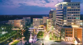 Apt 2 Bedrooms 2 Full Baths FREE Parking & FREE Laundry in Unit - Image 3