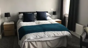 Carlton Guest House - Image 4