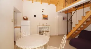 Stone House Mia - Image 5