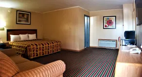 Grand Motel - Image 4