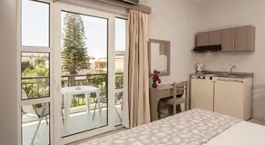 Niriis Hotel - Image 2