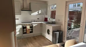 Revamped Holywood town centre house - Image 4