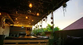 Kokos Hostel Padang City - Image 4