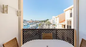 Marina Plaza by Garvetur - Image 5