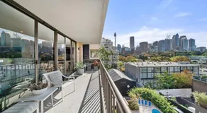 Inner City Harbour Views With Parking - Image 5