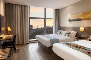 Ease Hotel - Guiyang Convention Center Financial City Museum - Image 2
