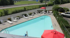 Scottish Inn Knoxville - Image 4