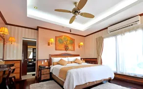 Red Coconut Beach Hotel Boracay - Image 5