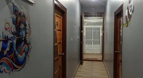 Jai Anjaneya Guesthouse - Image 4