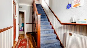House 220 - Image 4