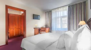 Hotel Lunik - Image 2