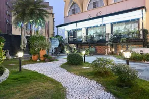Yulin Hotel - Image 5