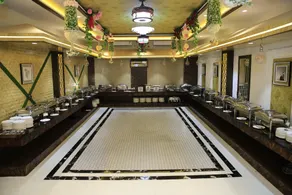 Hotel Manila - Image 2