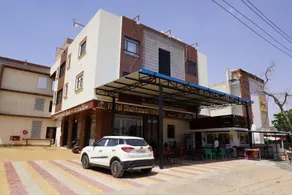Hotel Shekhawati Resort -Parking Restaurant Near Toran Dwar - Image 5