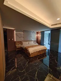 Shuian Lakeside Hotel II - Image 5