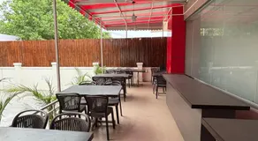 Hotel Aura Inn - Image 5