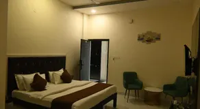 Hotel Rajmahal Boarding And Lodging - Image 3